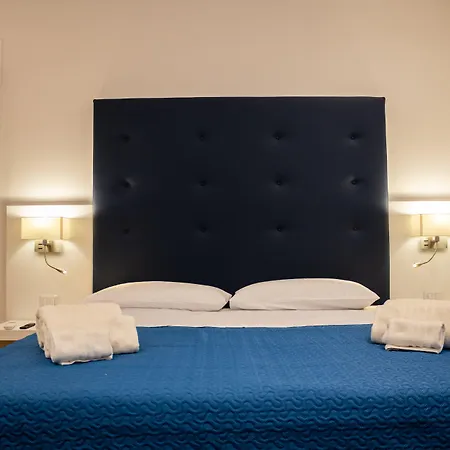 Beauty House Via Veneto Couette-café 3*