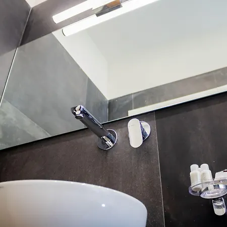 Beauty House Via Veneto 4*